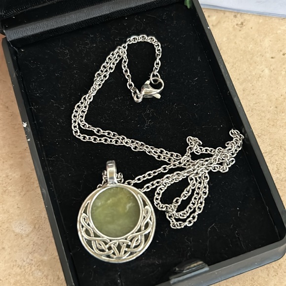 St Justin Celtic Hade Necklace - Picture 5 of 6